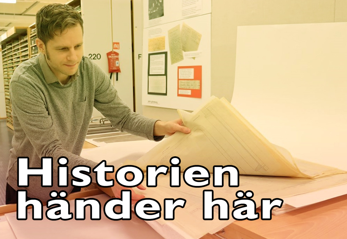 Anders Wesslén bläddrar igenom ritningar på Arkiv Gävborg.